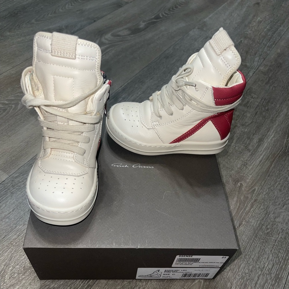 Rick Owens, Baby Geo off white & red, size 21 (5c)